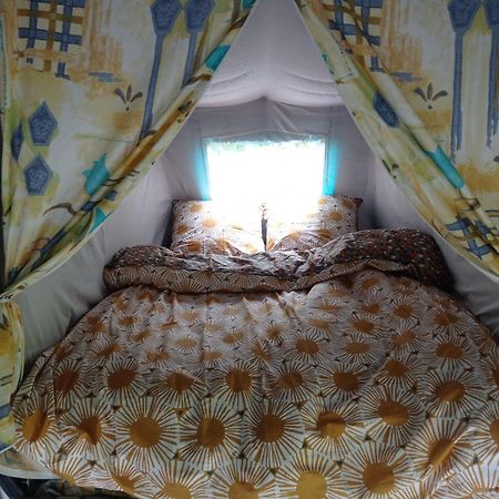Chez Tombivouac Βίλα Pierrefonds Εξωτερικό φωτογραφία