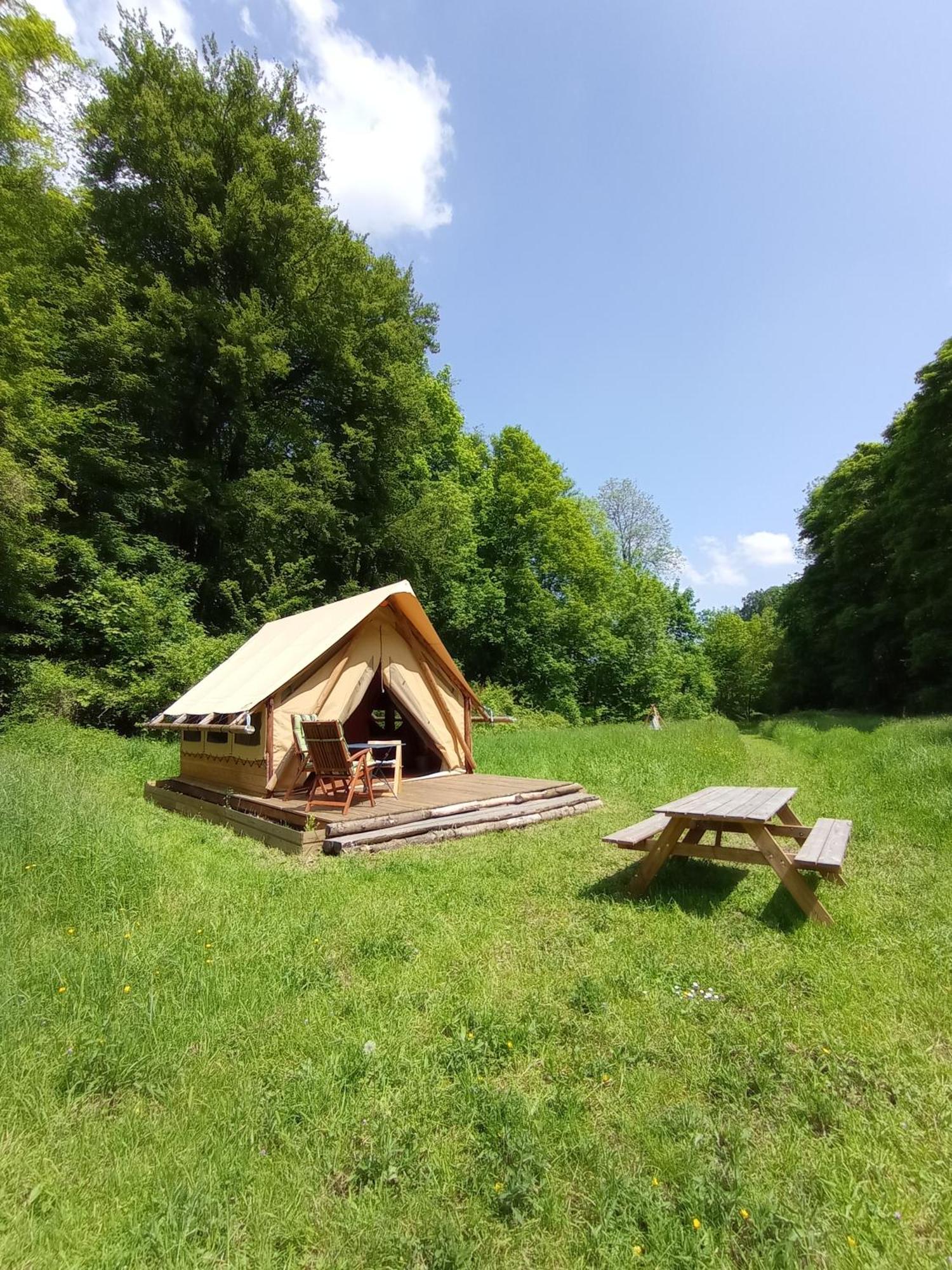Chez Tombivouac Βίλα Pierrefonds Εξωτερικό φωτογραφία
