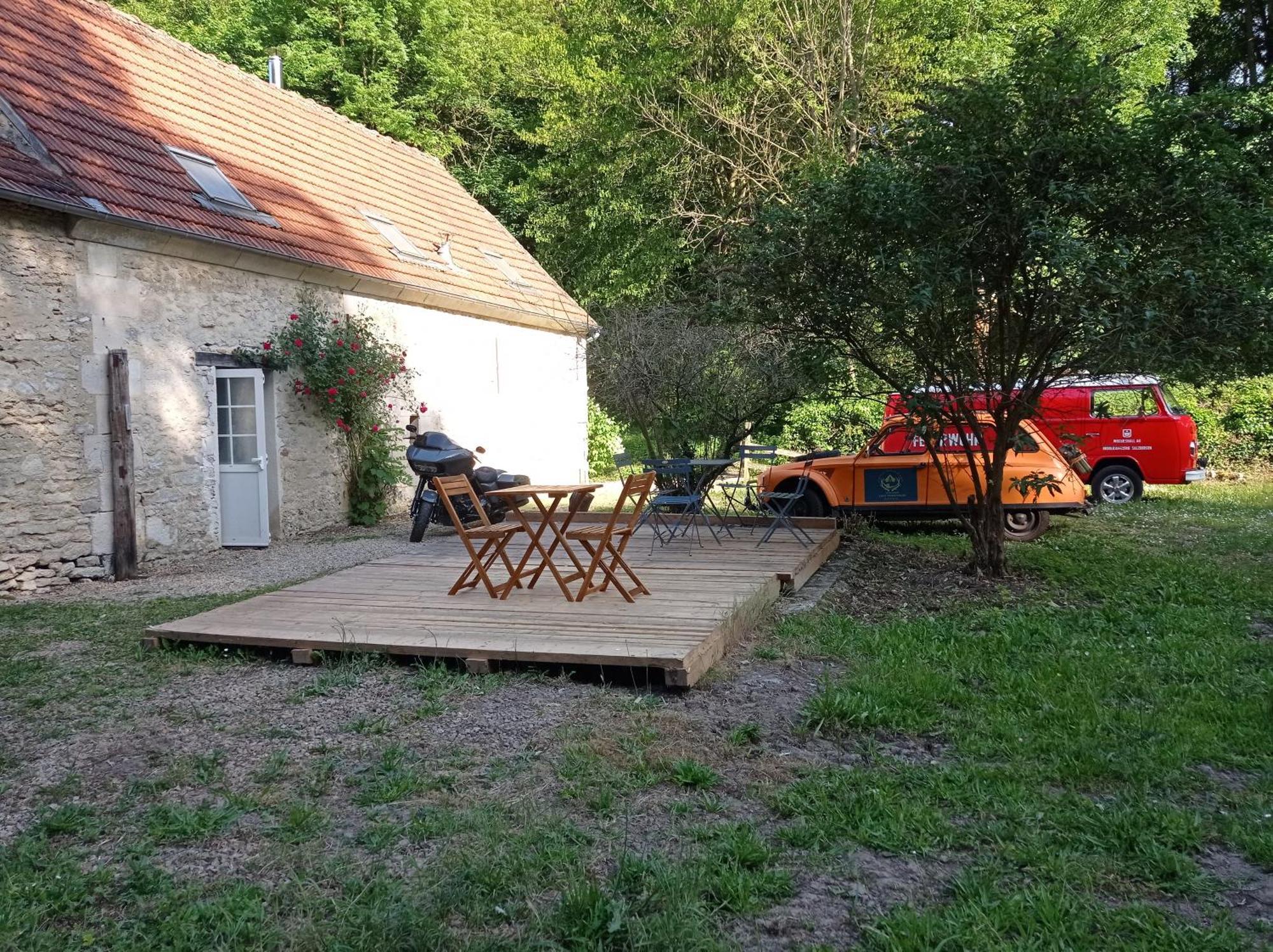 Chez Tombivouac Βίλα Pierrefonds Εξωτερικό φωτογραφία