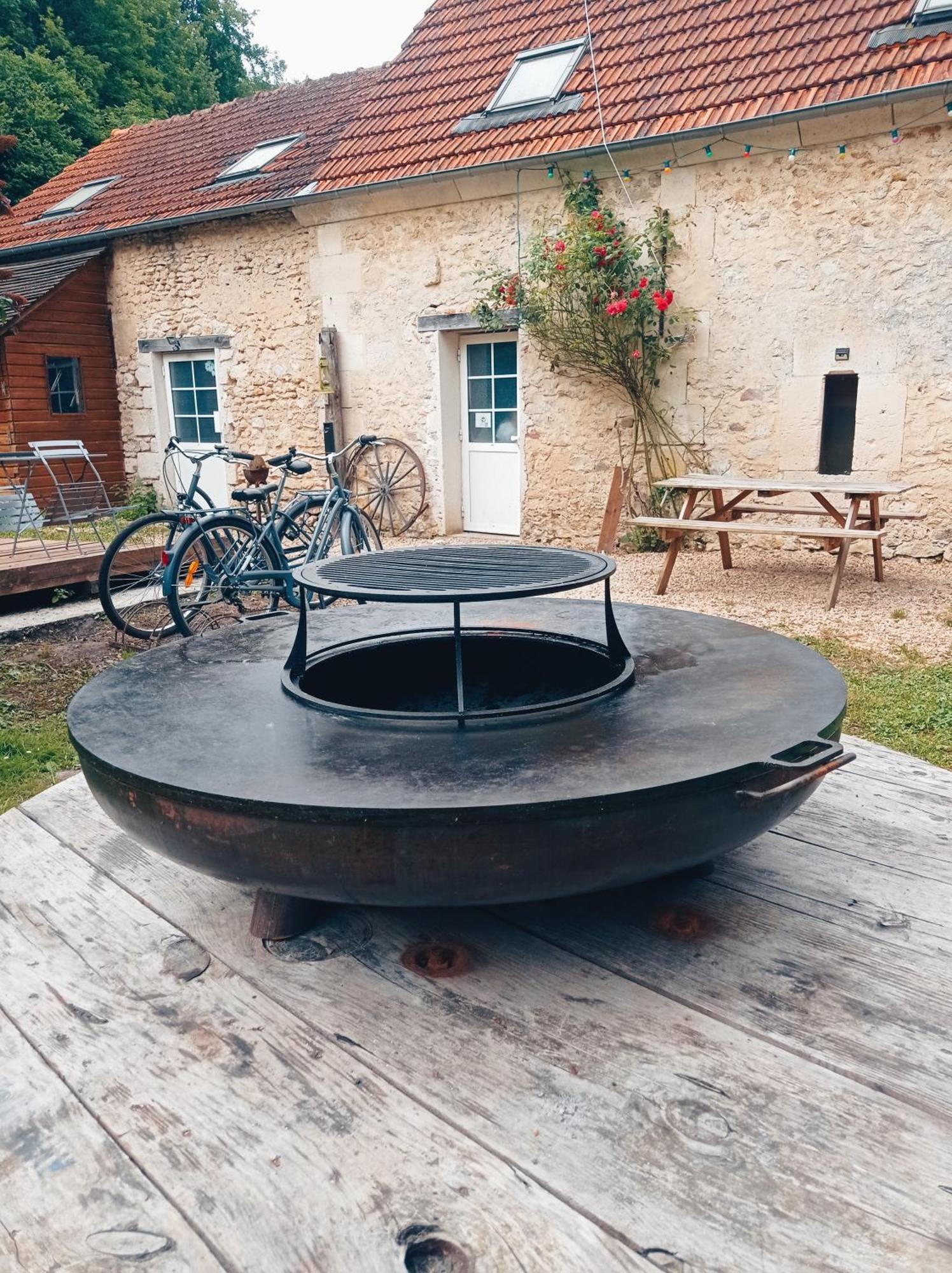 Chez Tombivouac Βίλα Pierrefonds Εξωτερικό φωτογραφία